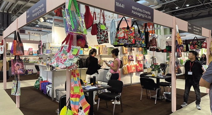 Chenfa Packaging Ltd. Showcases Innovative Shopping Bags, Totes and Packaging Products at South Africa, UK and Dubai International Trade Shows 2023